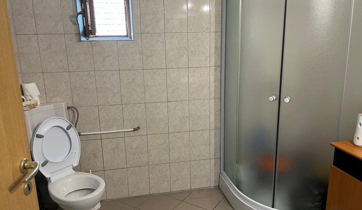 718f499c-08e4-41c0-9e10-d56503382824