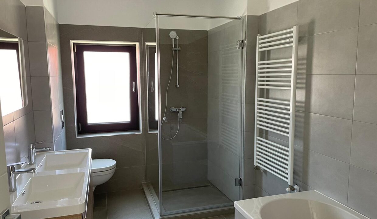 b7a8c47c-ac19-48ad-9268-ab43507251a5