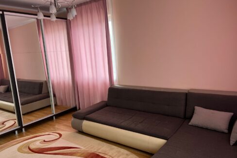 casa de inchiriat 6