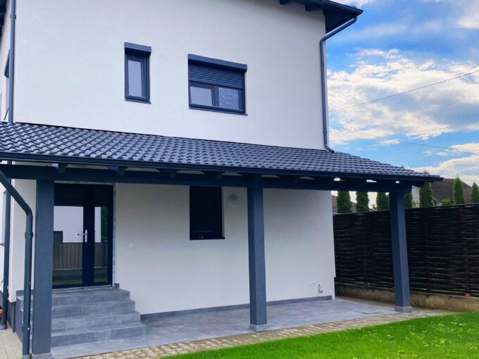 Casa individuala la asfalt in cetate