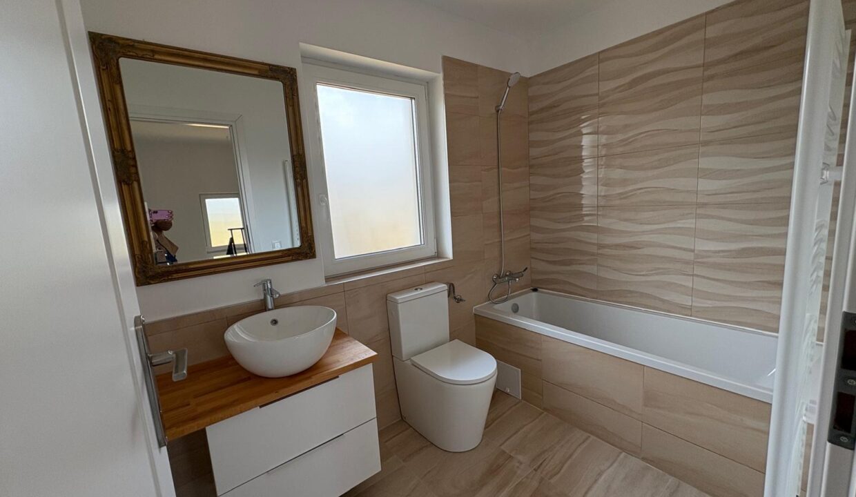 WhatsApp Image 2025-08-08 at 11.32.52 (1)